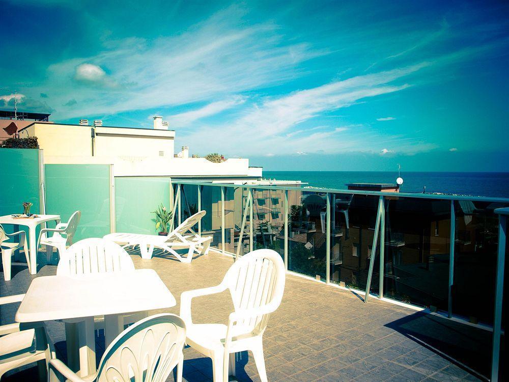 Residence Sottovento Rimini Dış mekan fotoğraf